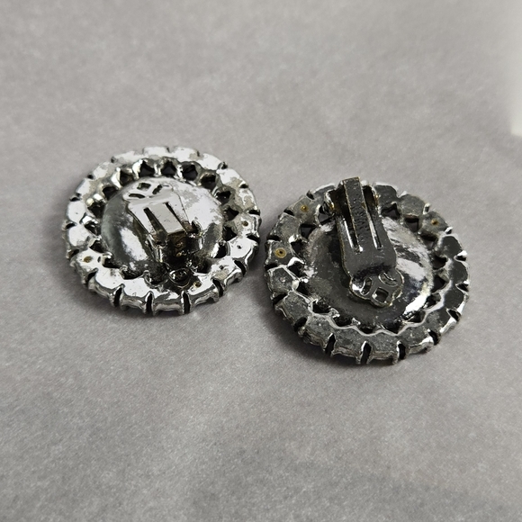 Elegant Silver and Multicolor Aurora  Rhinestones Clip On Earrings - Picture 12 of 15